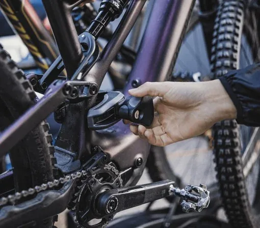 Fixation des cadres sur le Thule EasyFold XT F 2